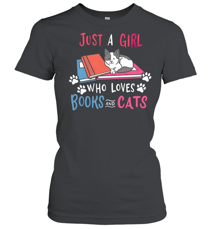 Just a girl who loves books and cats shirt Classic Women's T-shirt